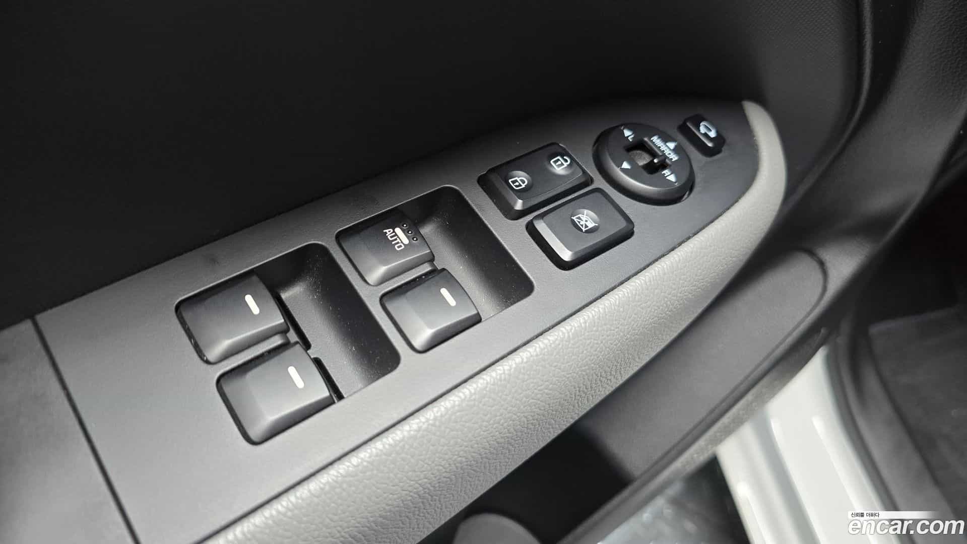 RAY Kia 2023.9-OPTION-018