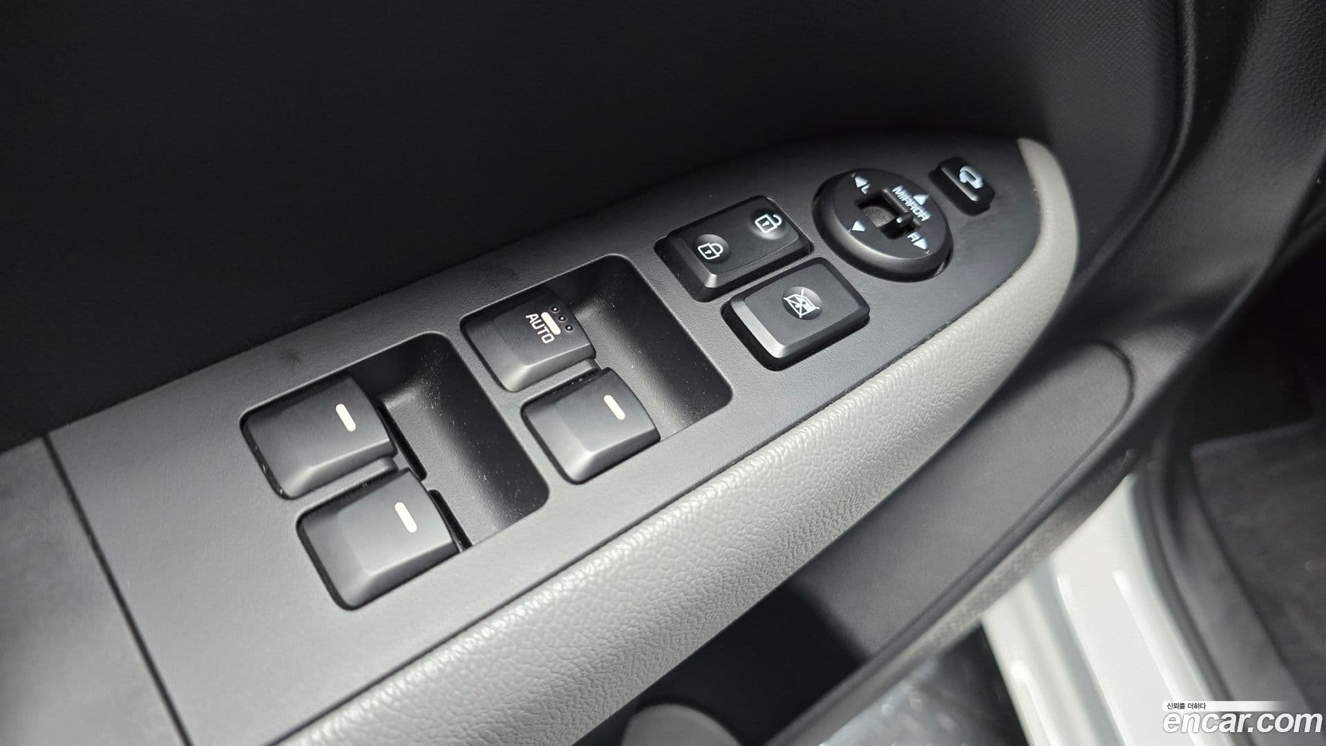 Main__Slider__Photo:RAY Kia 2023.9-13