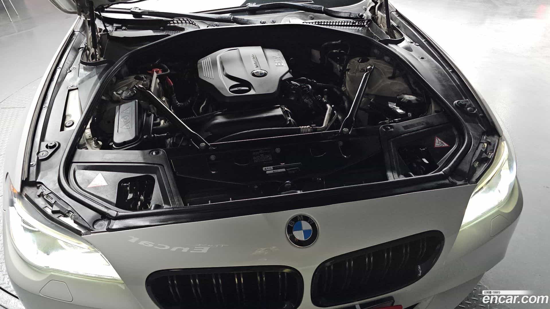 5-Series BMW 2015.8-INNER-006