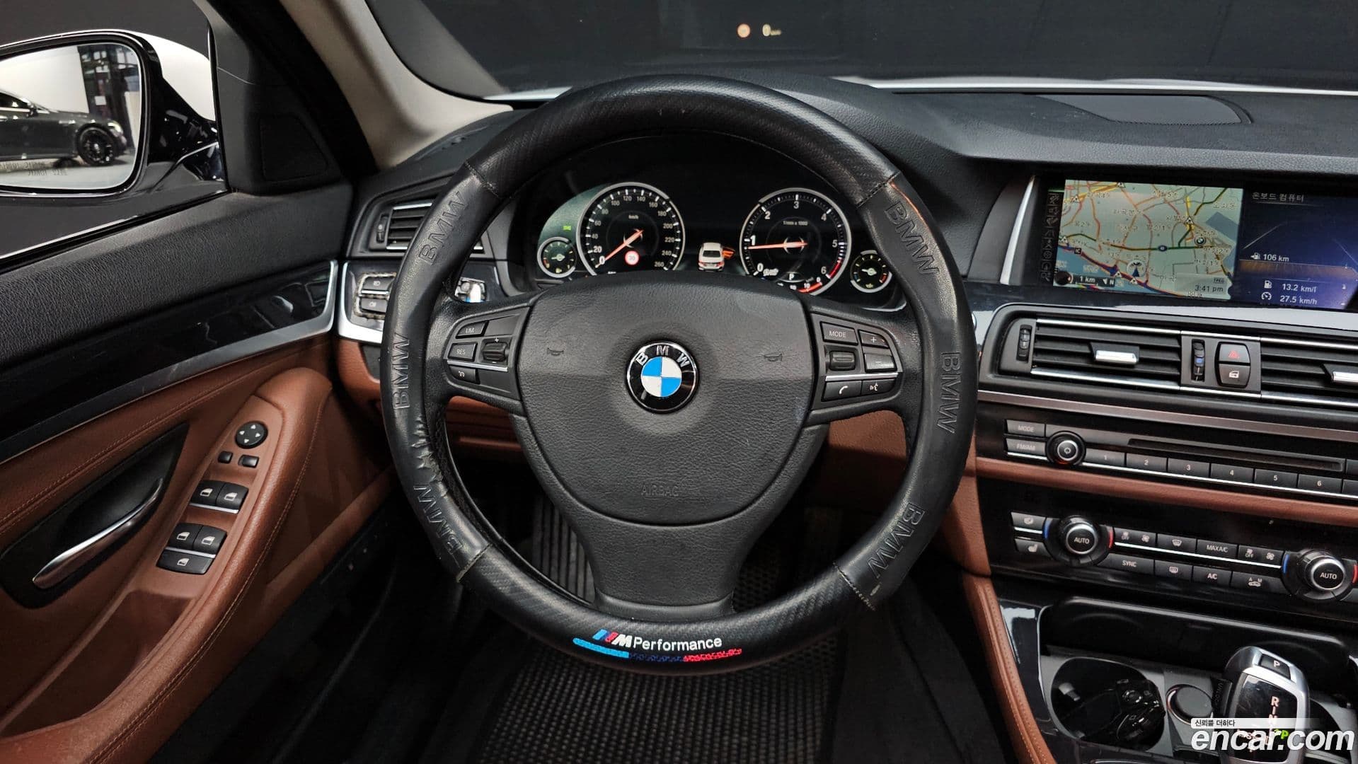 Main__Slider__Photo:5-Series BMW 2015.8-12