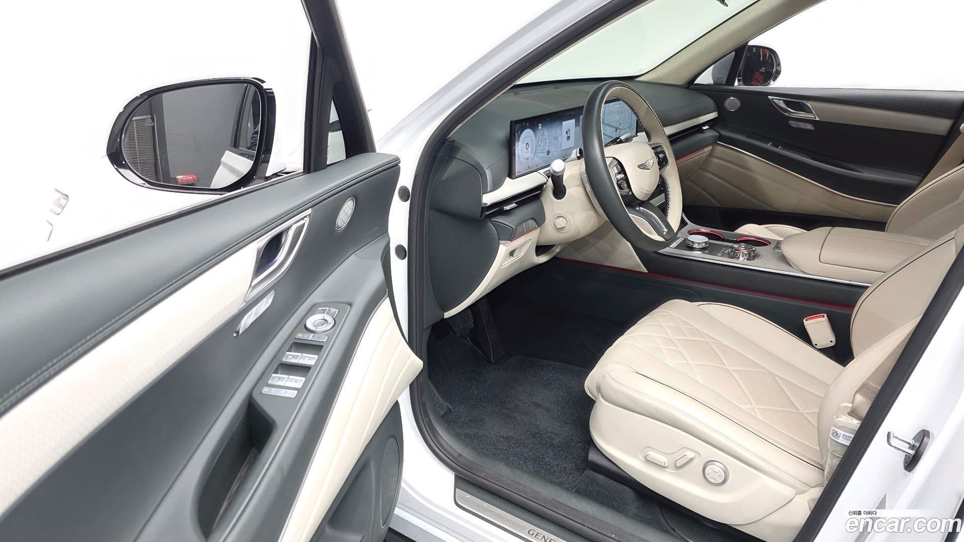 Main__Slider__Photo:GV80 Genesis 2025.4-10