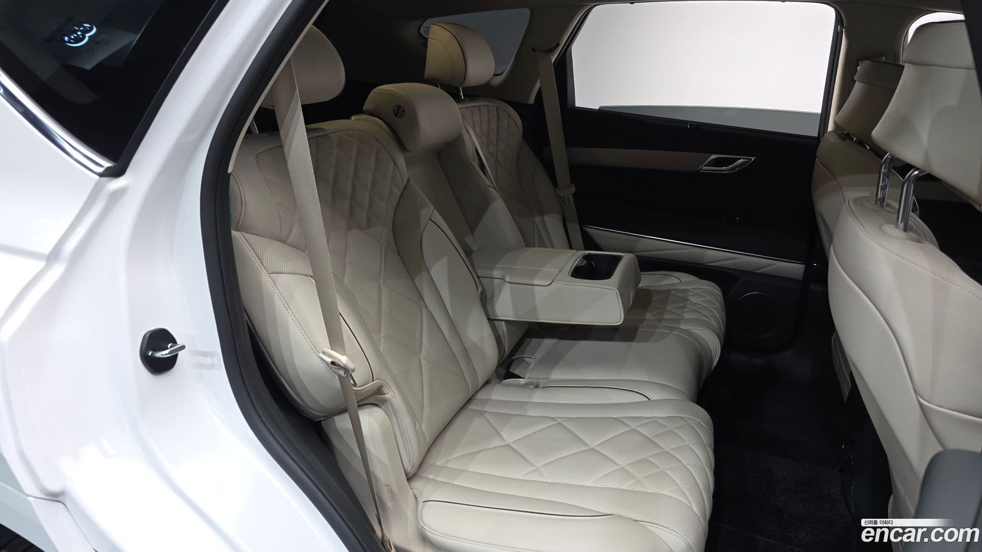 Main__Slider__Photo:GV80 Genesis 2025.4-11