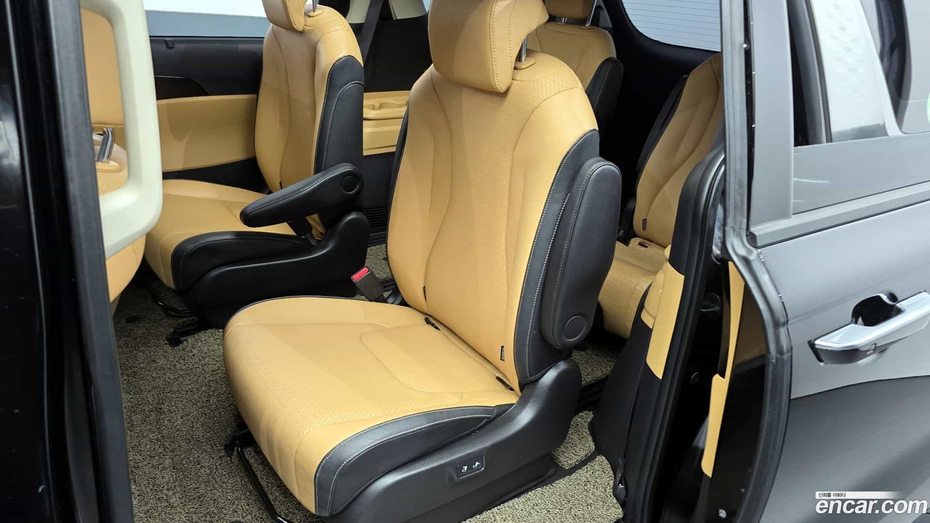 Canival Kia 2023.0-OPTION-015