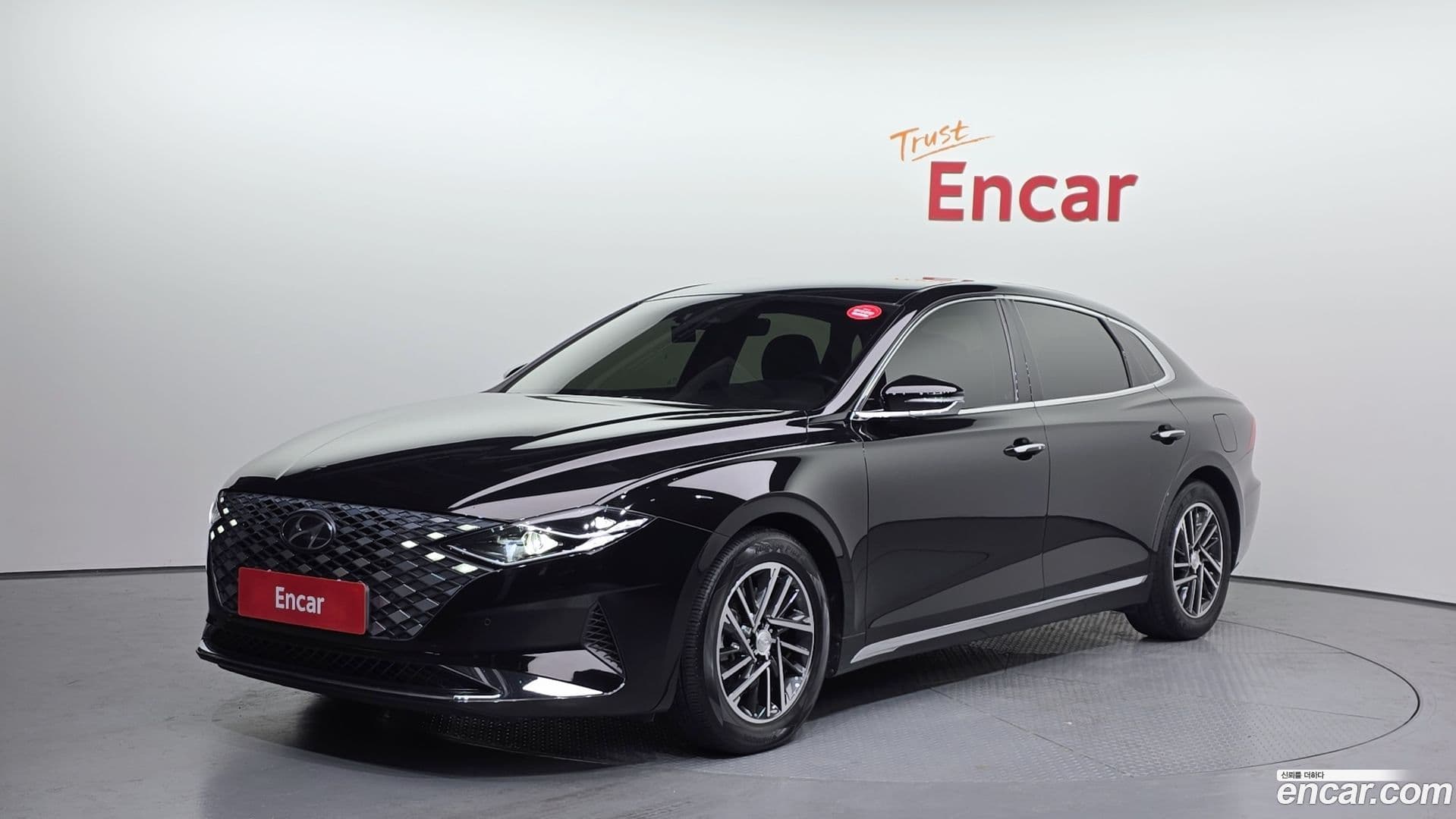 Main__Slider__Photo:Grandeur Hyundai 2020.10-0