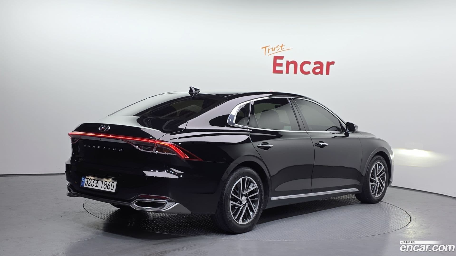 Main__Slider__Photo:Grandeur Hyundai 2020.10-1