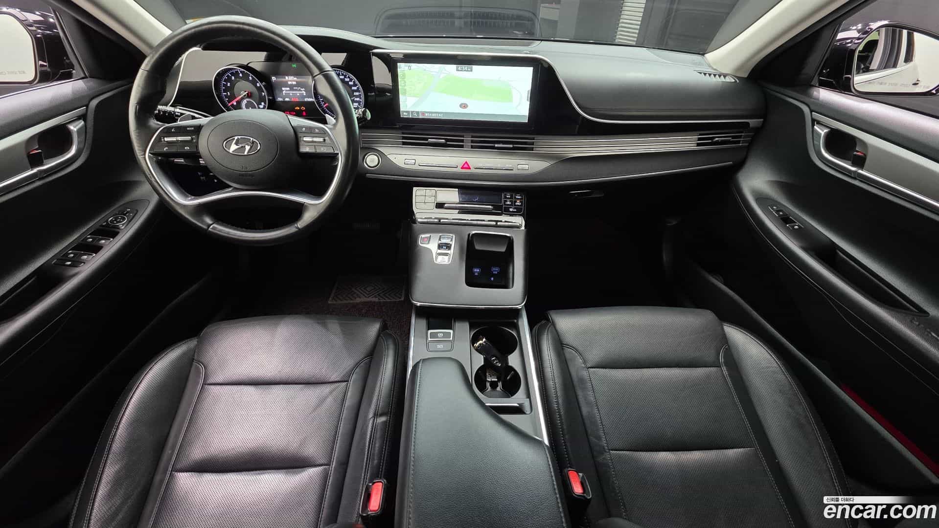 Grandeur Hyundai 2020.10-INNER-007
