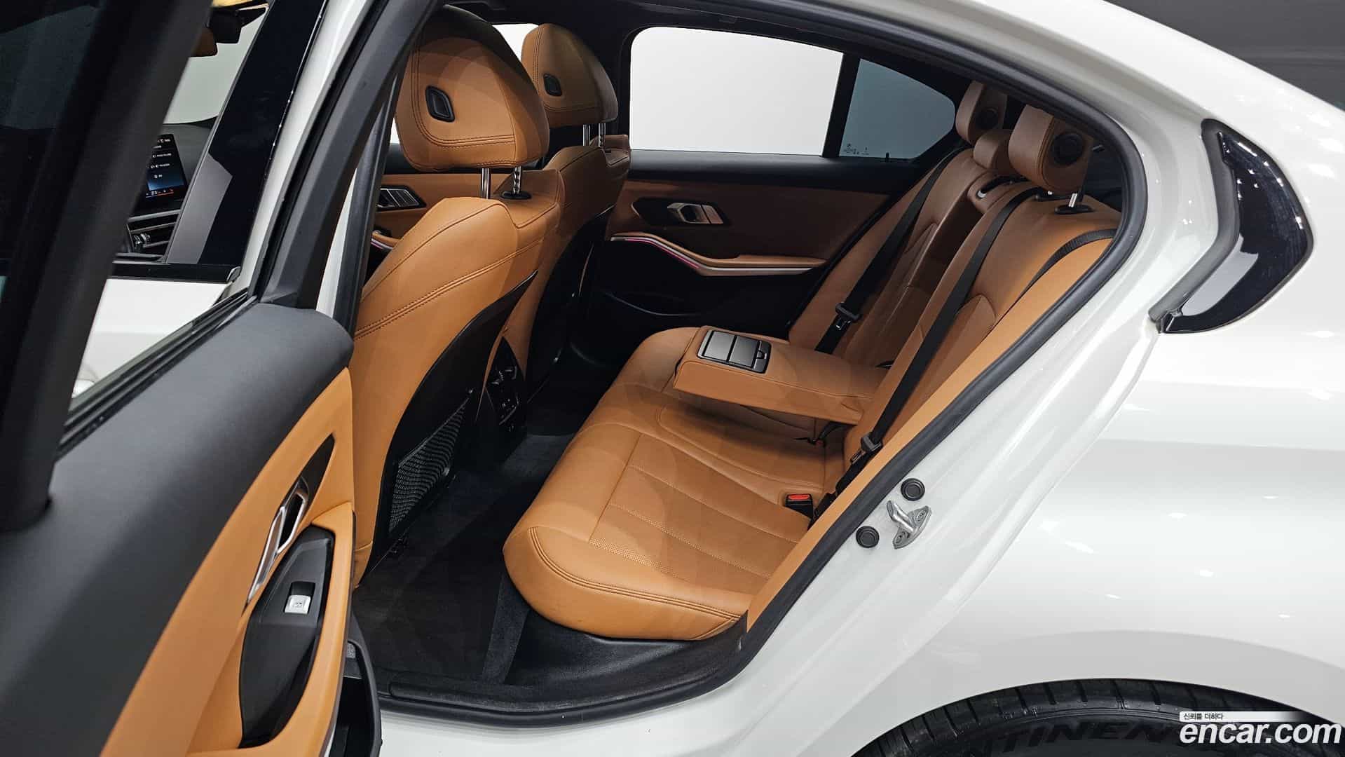 3-Series BMW 2023.8-OPTION-015