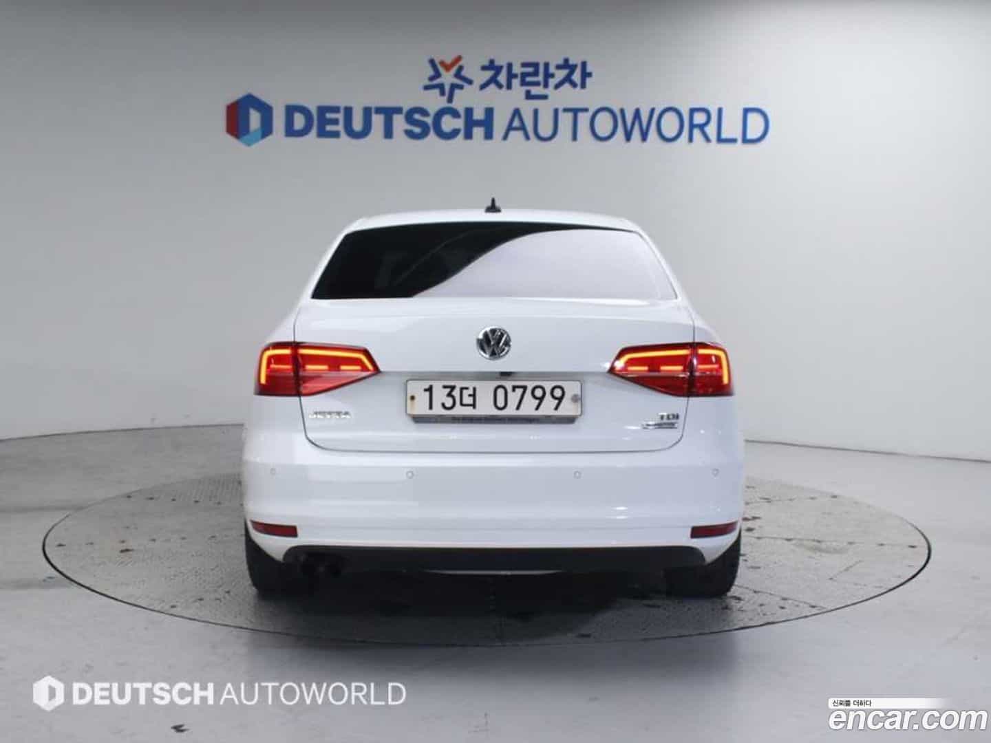 Jetta Volkswagen 2015.10-OUTER-004