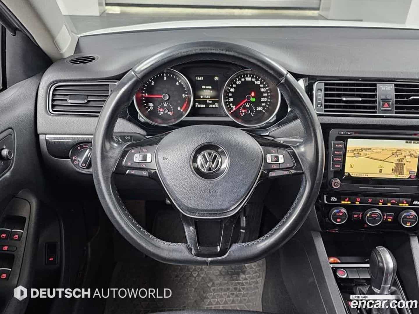 Jetta Volkswagen 2015.10-OPTION-017