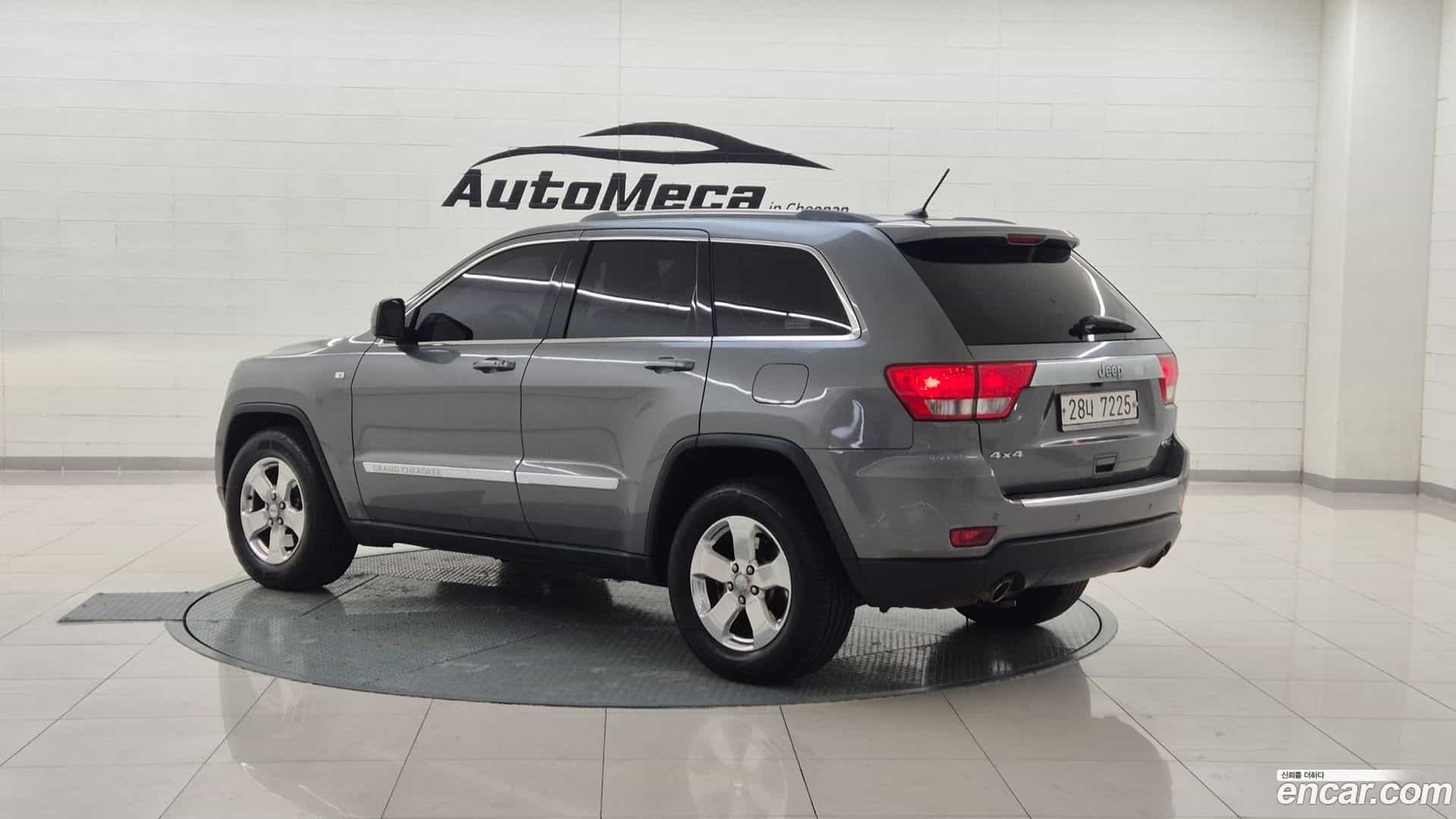 Cherokee Jeep 2011.9-INNER-006