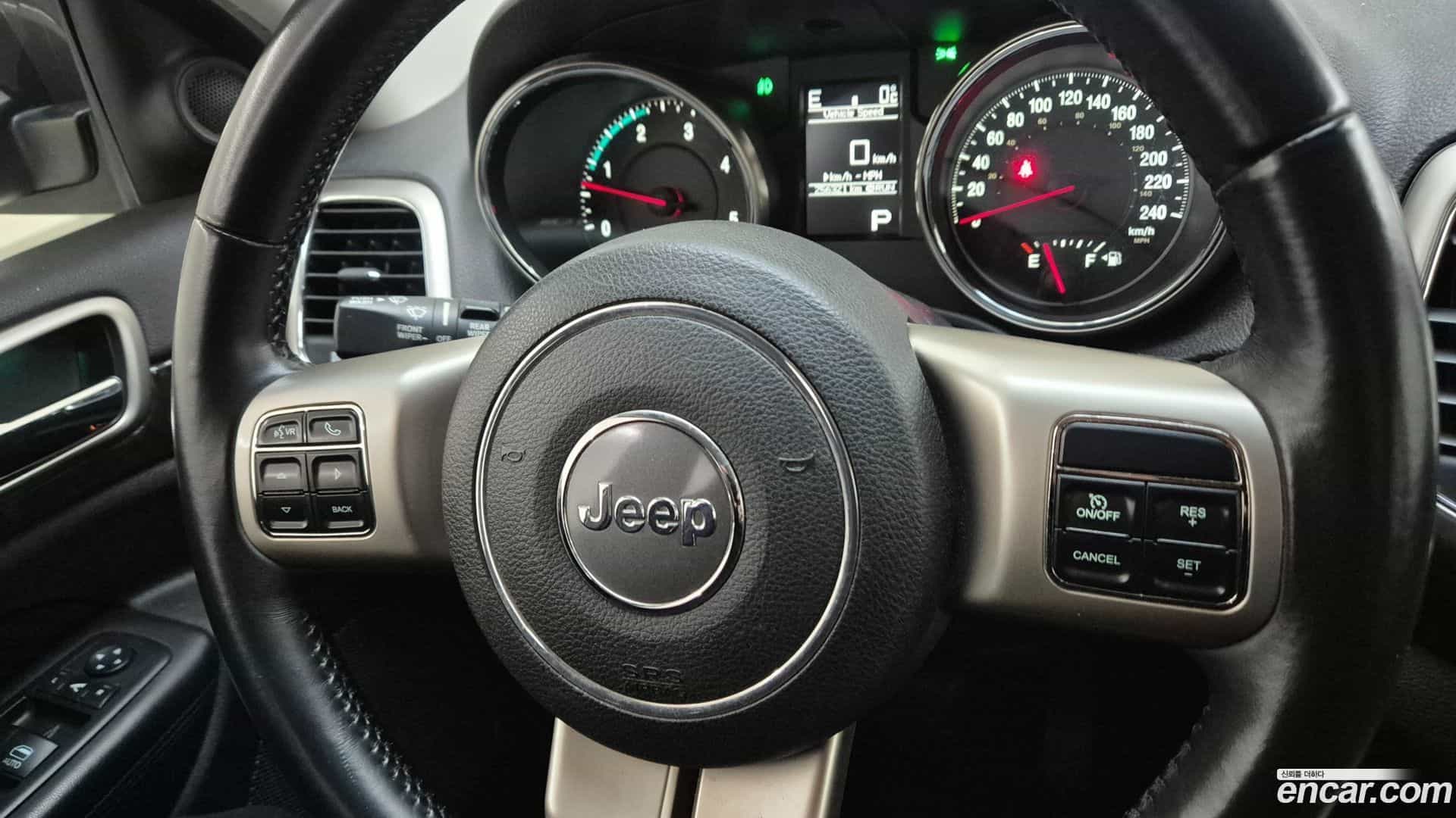 Cherokee Jeep 2011.9-OPTION-016