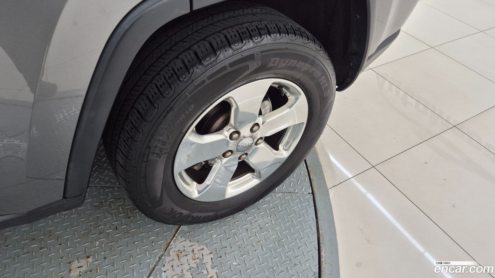 Main__Slider__Photo:Cherokee Jeep 2011.9-14