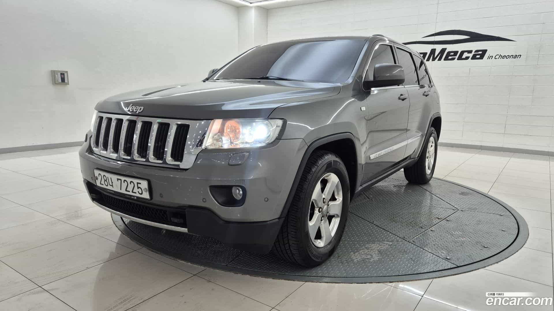 Cherokee Jeep 2011.9-OPTION-023