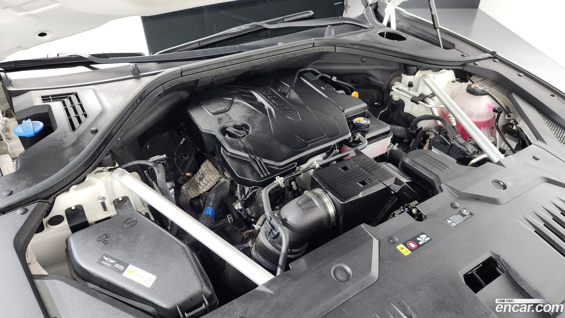 Main__Slider__Photo:GV70 Genesis 2023.6-5