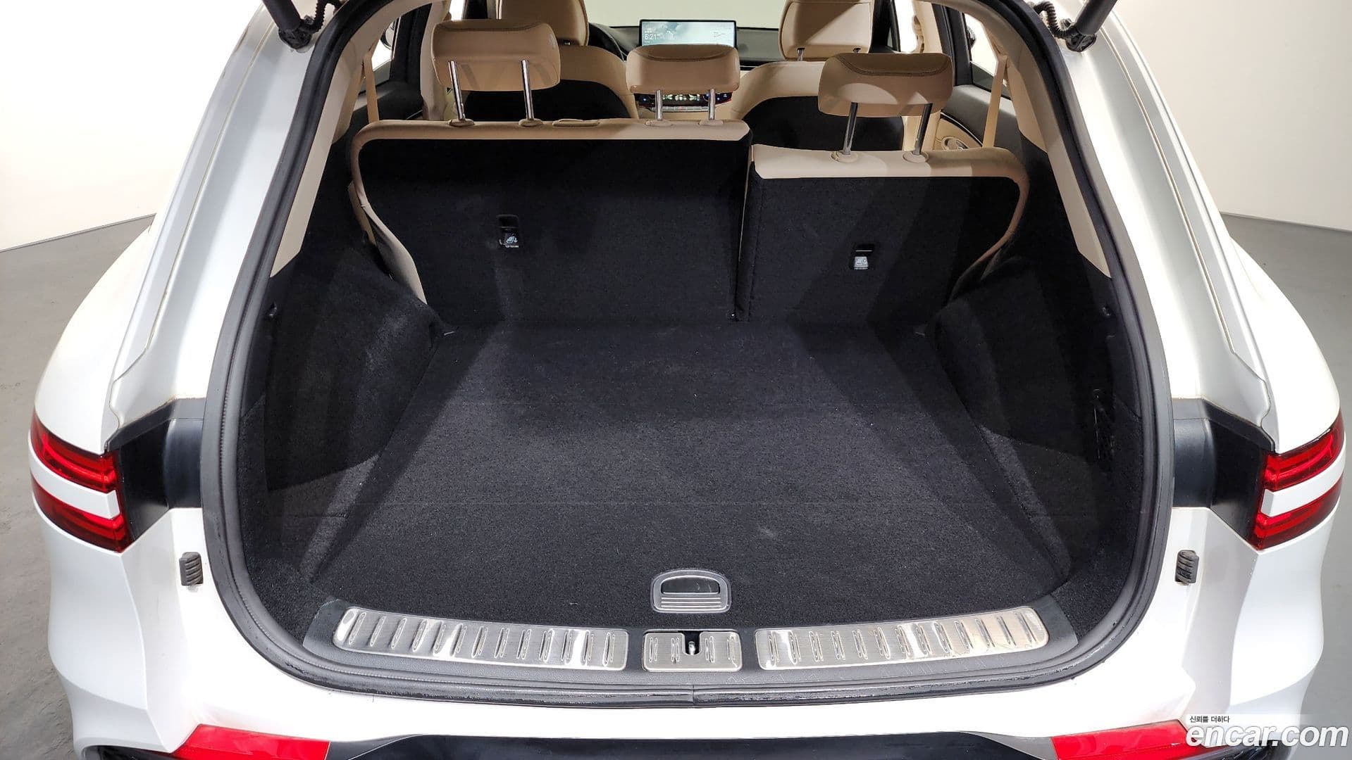 Main__Slider__Photo:GV70 Genesis 2023.6-19