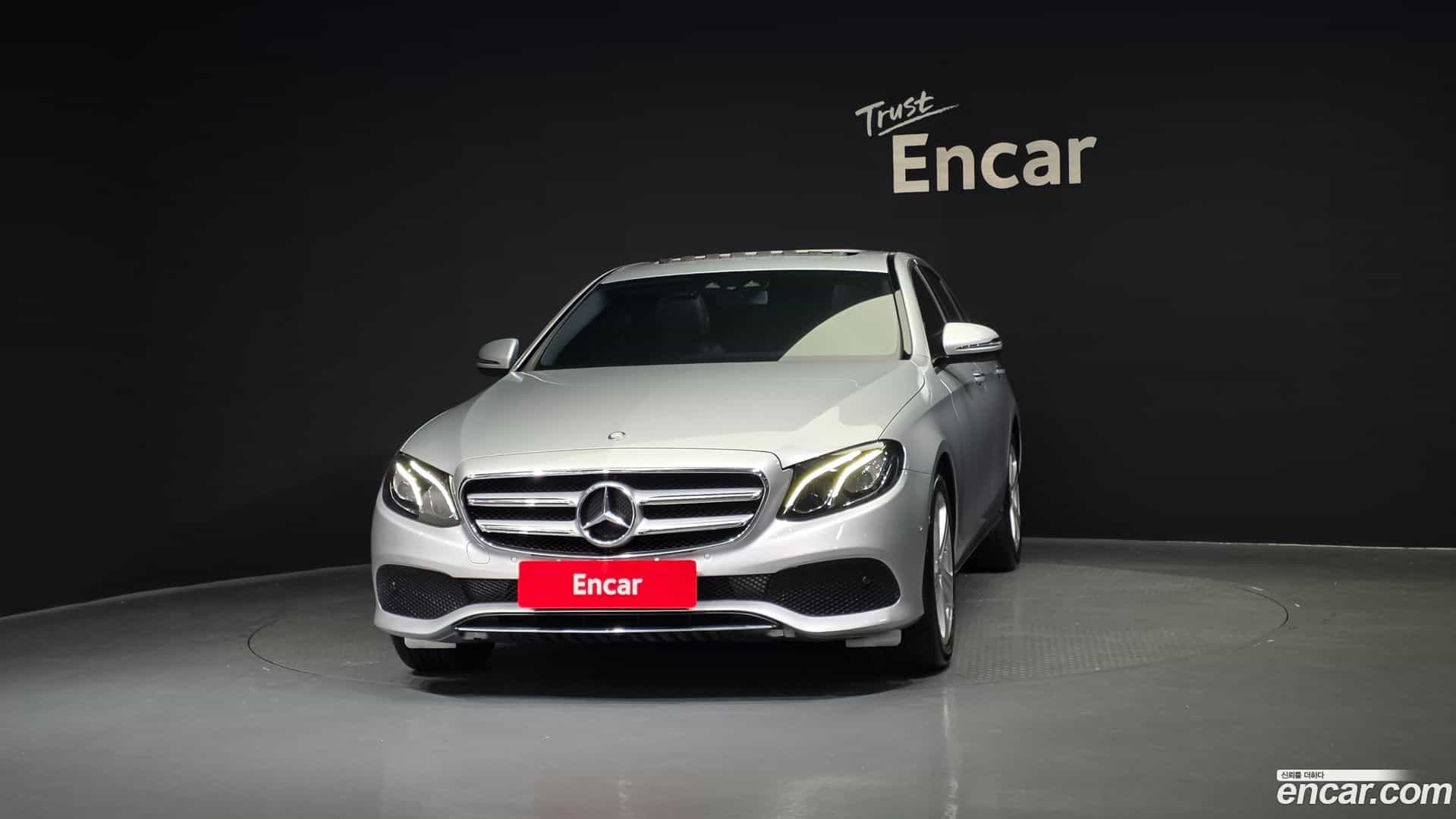 E-Class Mercedes-Benz 2017.1-OUTER-003