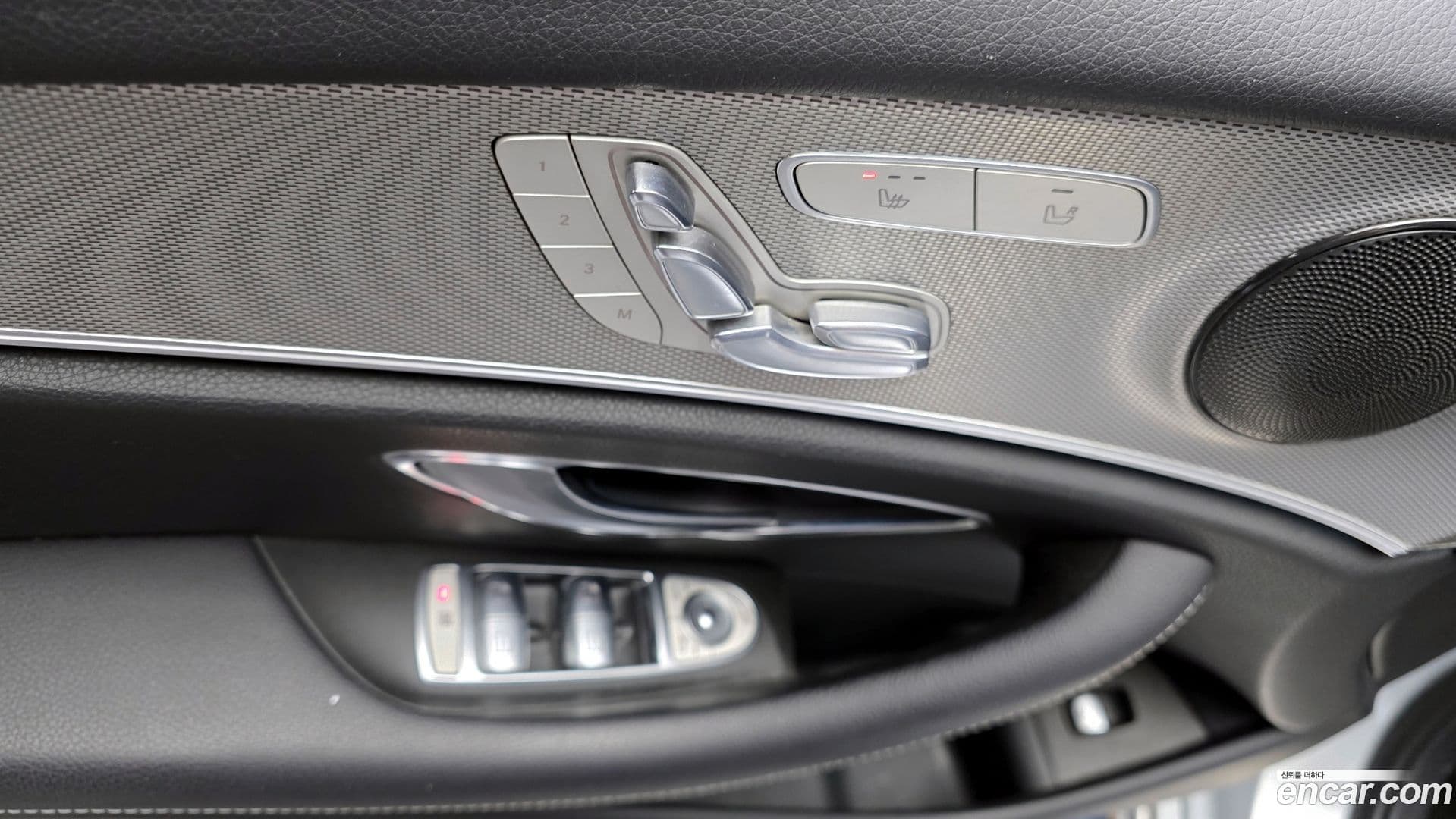 Main__Slider__Photo:E-Class Mercedes-Benz 2017.1-13