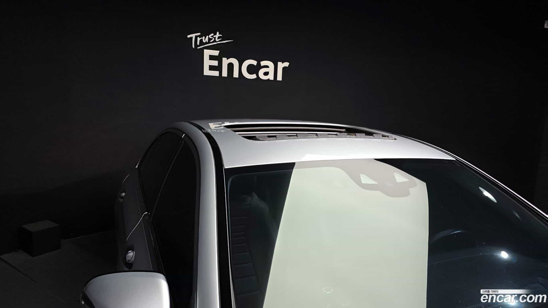 E-Class Mercedes-Benz 2017.1-OPTION-024