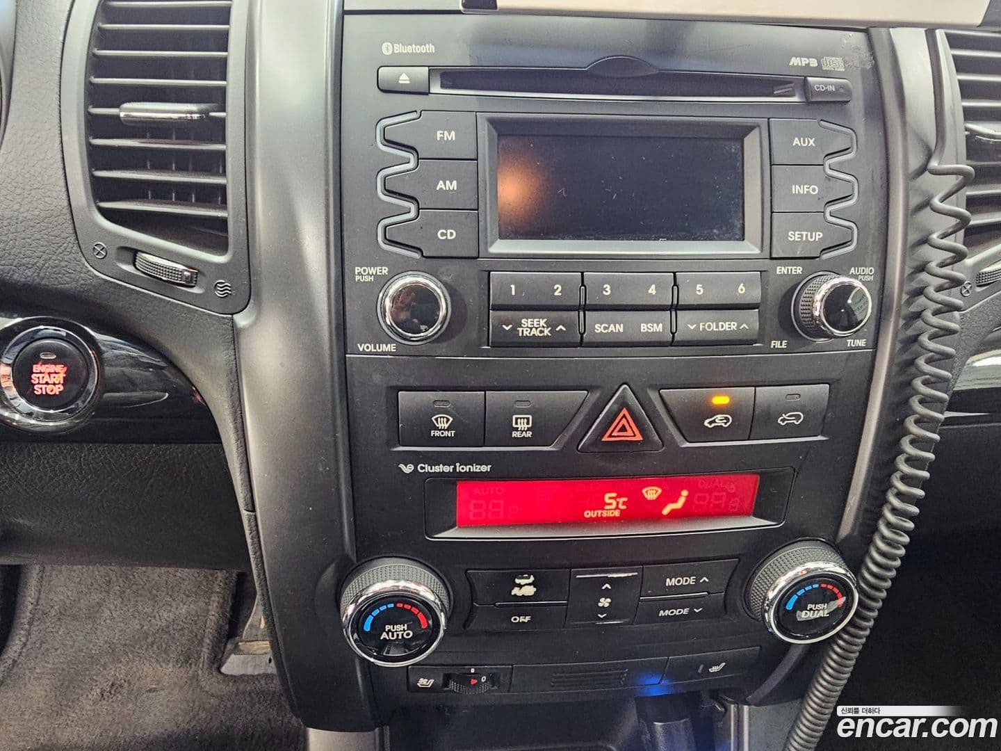 Main__Slider__Photo:Sorento Kia 2010.7-10