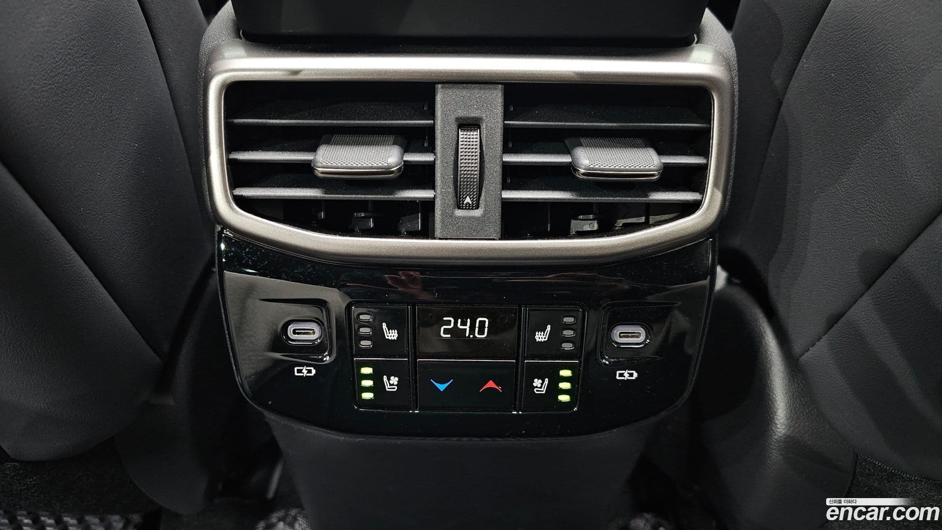 Main__Slider__Photo:RX Lexus 2023.9-18