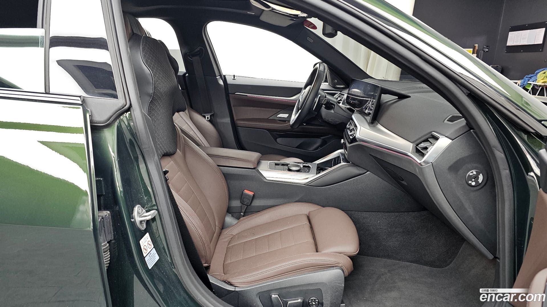 Main__Slider__Photo:4-Series BMW 2024.0-10