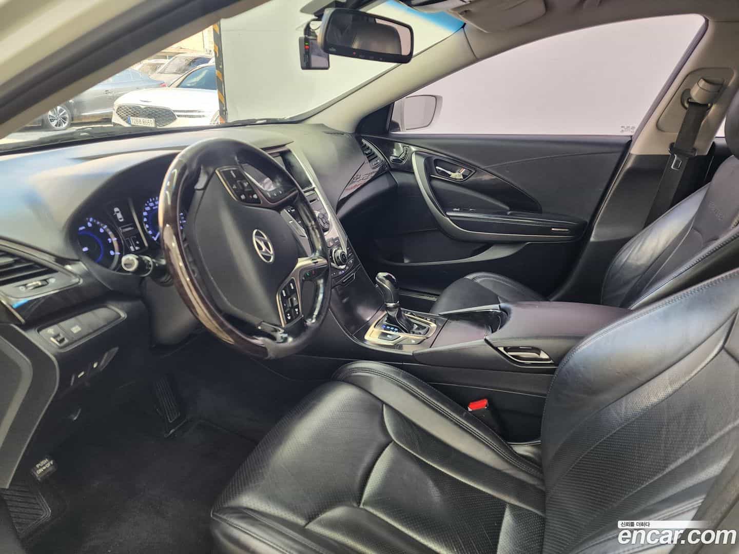 Grandeur Hyundai 2013.0-OPTION-017