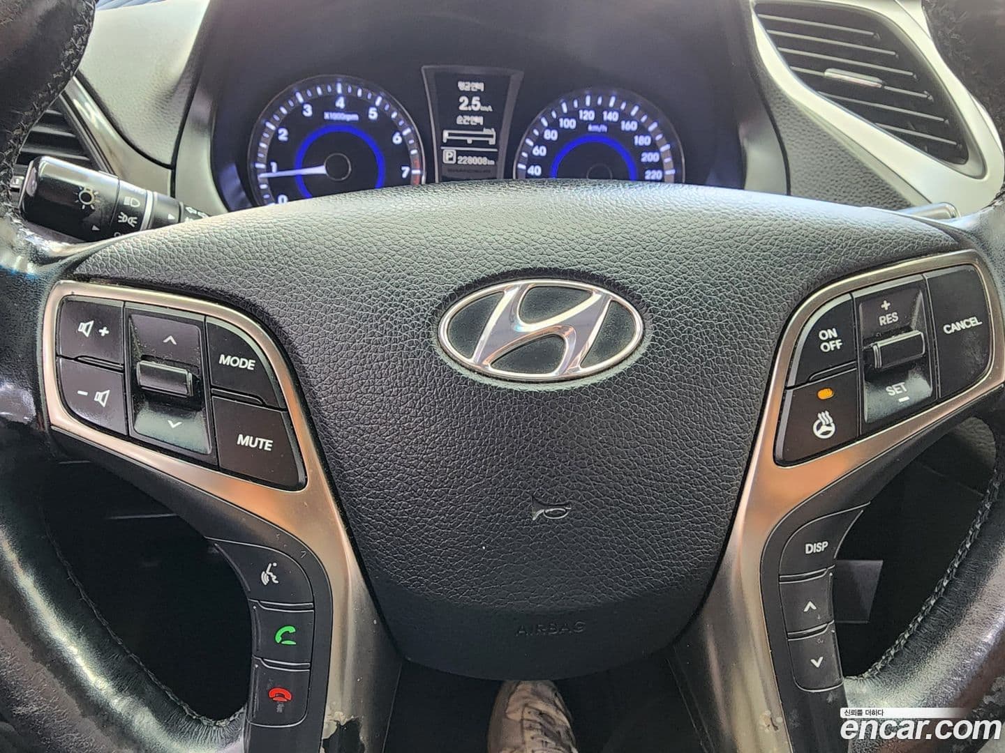 Main__Slider__Photo:Grandeur Hyundai 2013.0-14