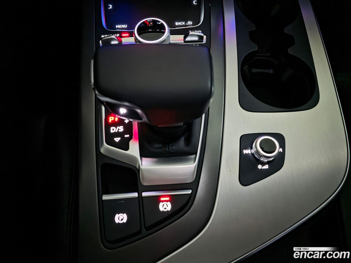 Main__Slider__Photo:Q7 Audi 2019.8-7