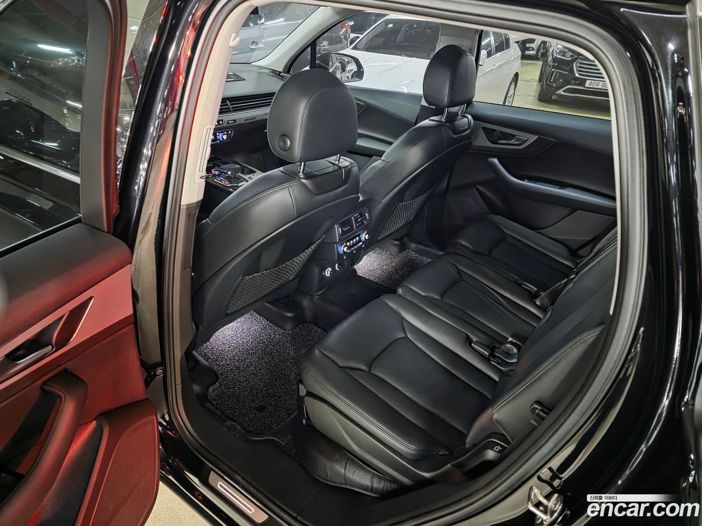 Main__Slider__Photo:Q7 Audi 2019.8-10