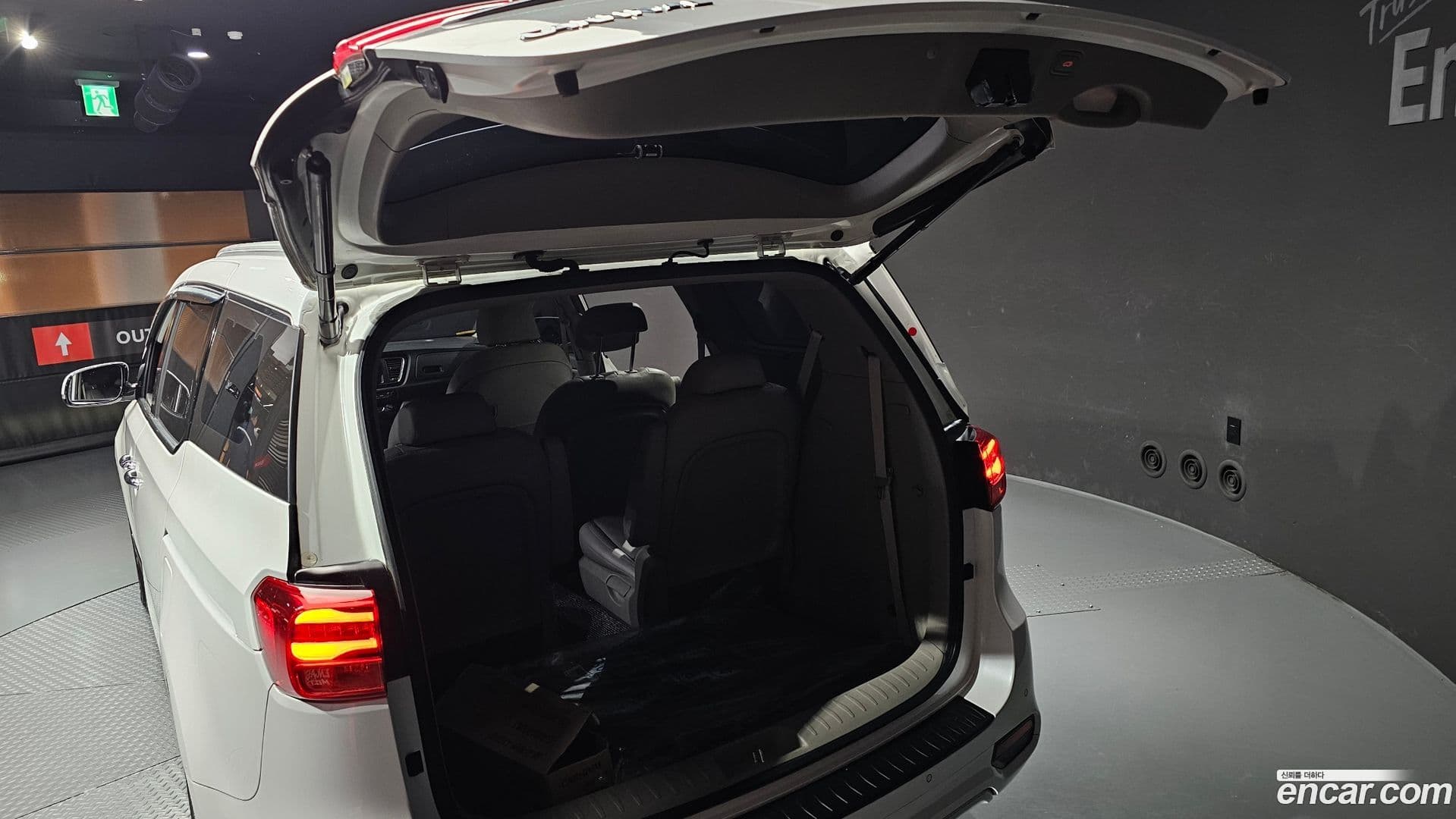 Main__Slider__Photo:Canival Kia 2020.1-19