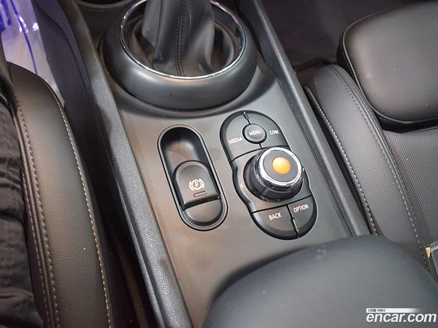 Clubman Mini 2018.6-OPTION-019