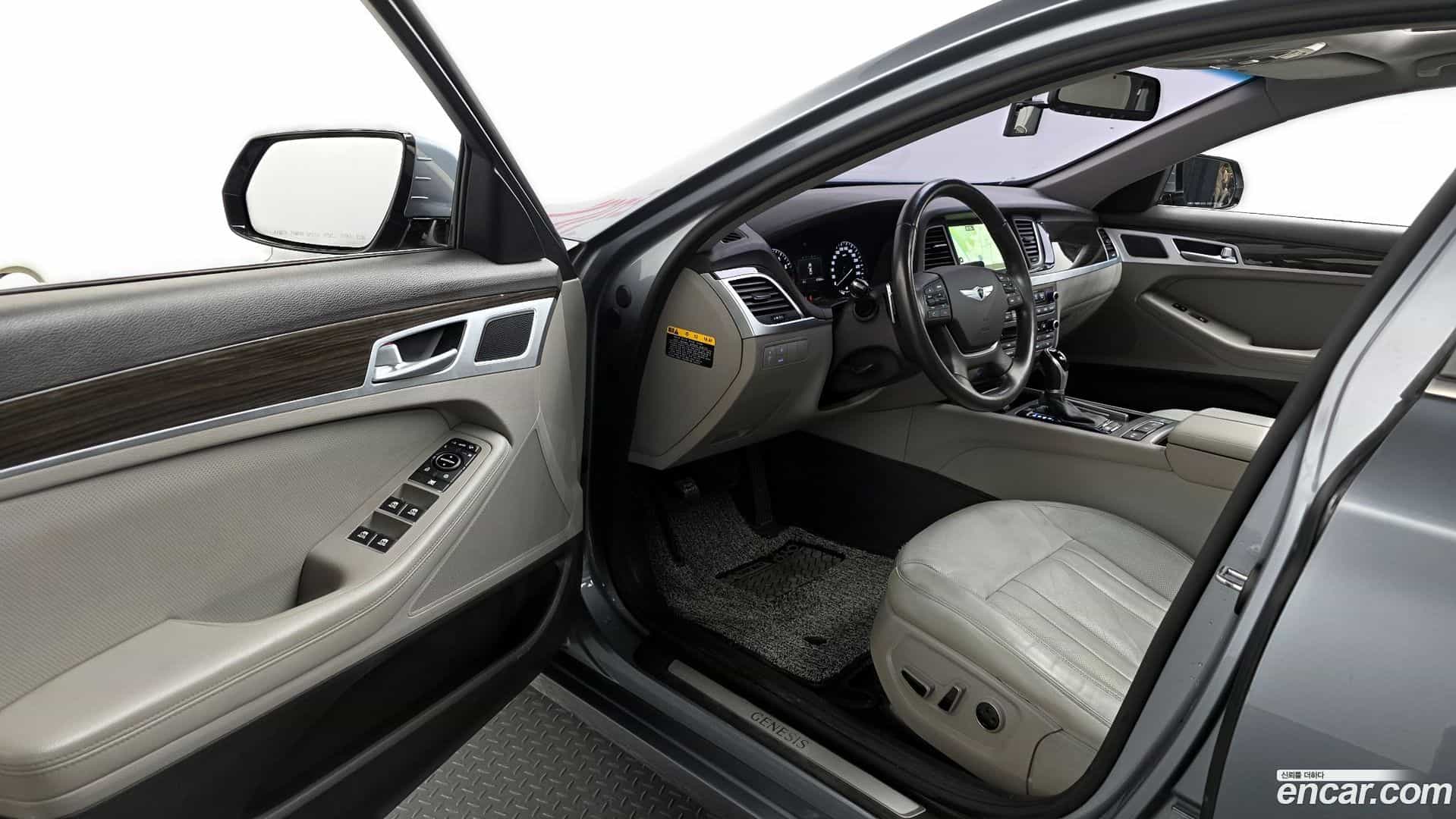 Genesis Hyundai 2014.10-INNER-010