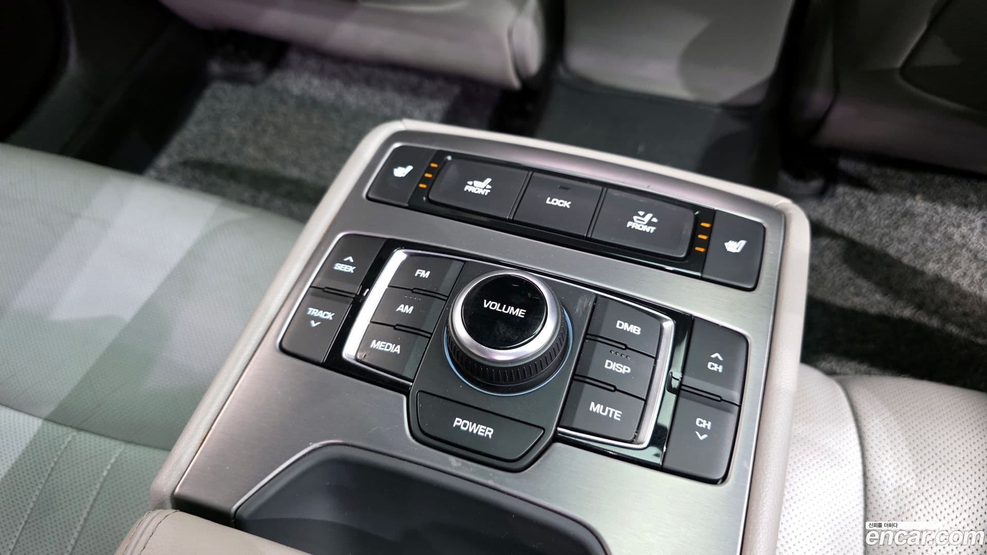 Main__Slider__Photo:Genesis Hyundai 2014.10-18