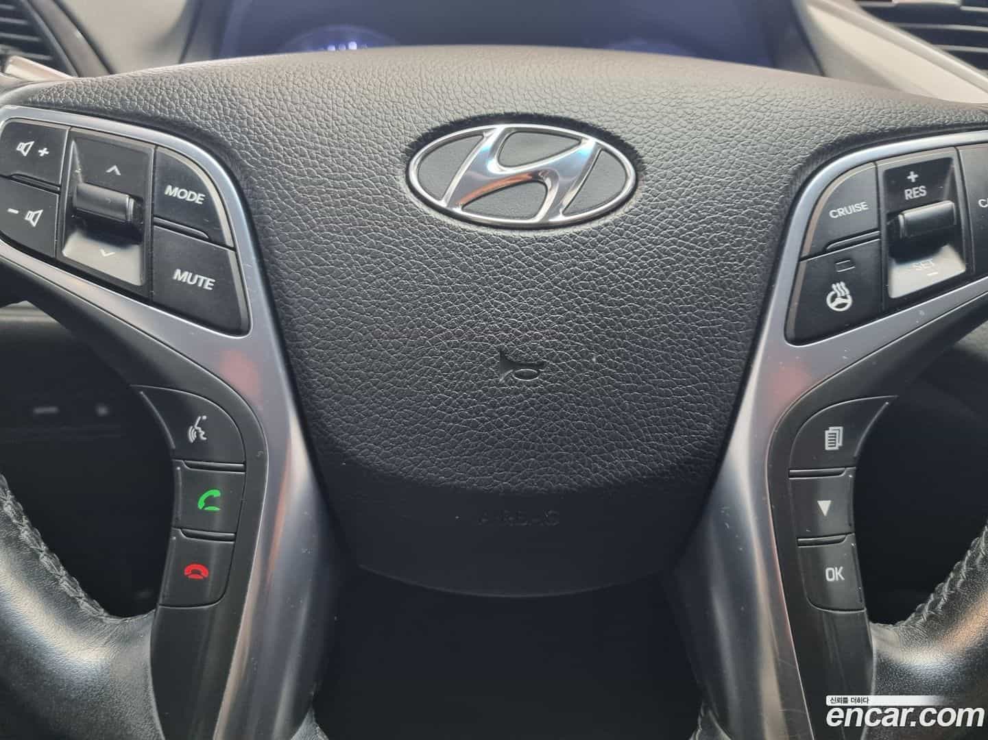 Grandeur Hyundai 2015.9-INNER-008