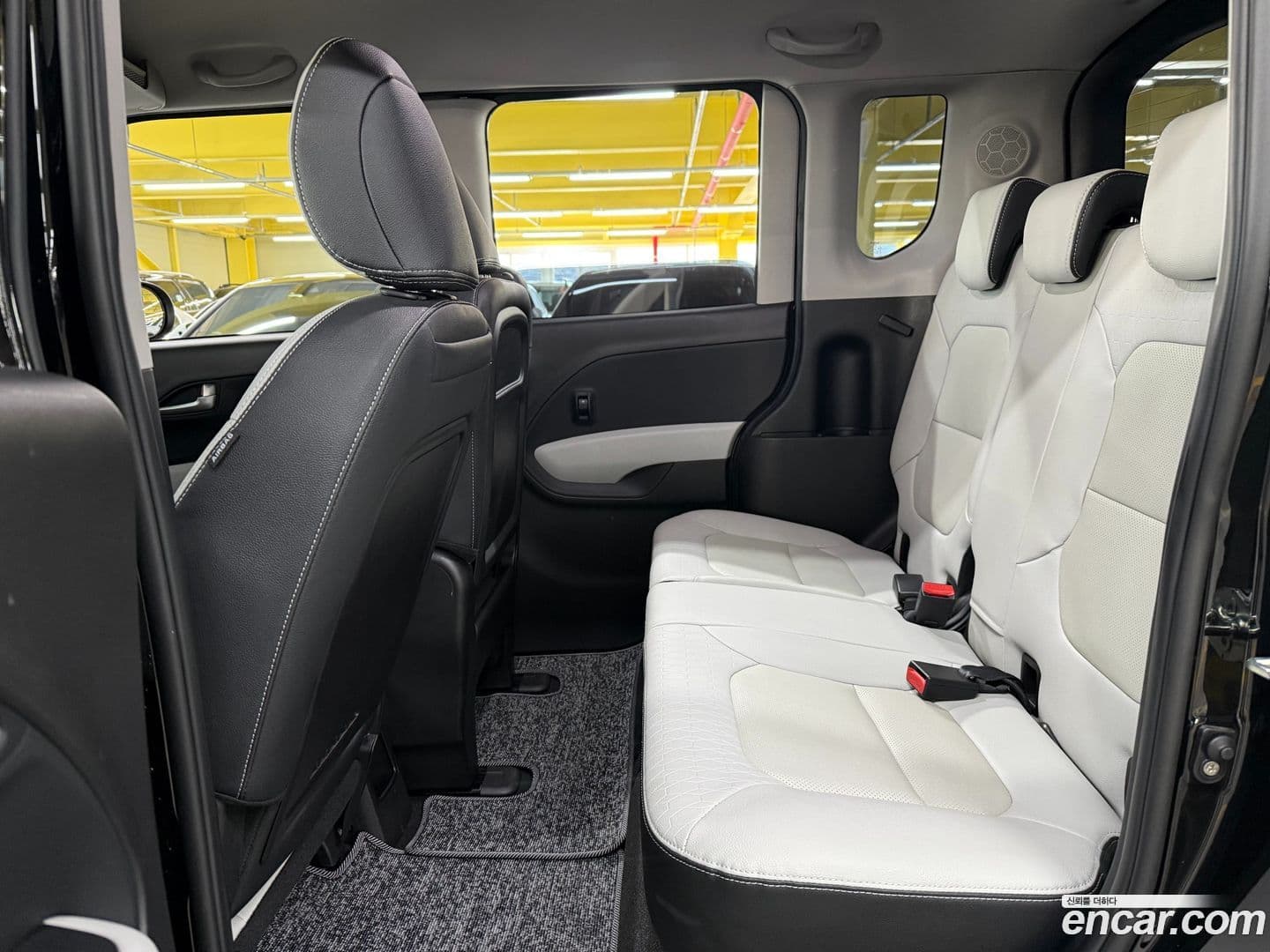 Main__Slider__Photo:RAY Kia 2022.9-11