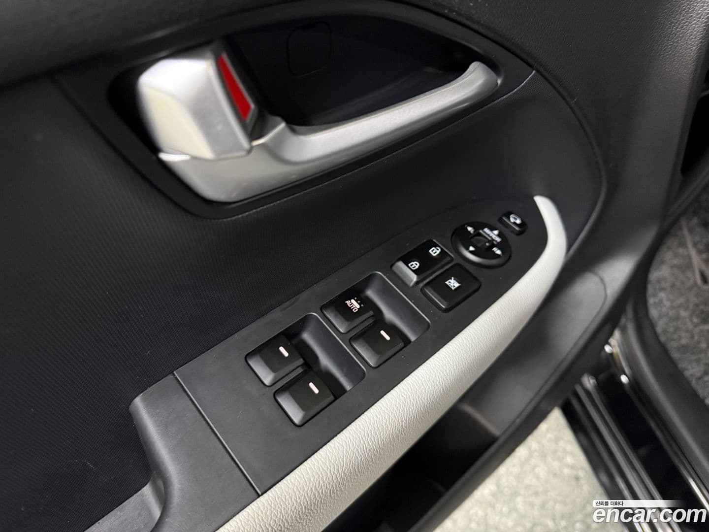 Main__Slider__Photo:RAY Kia 2022.9-18