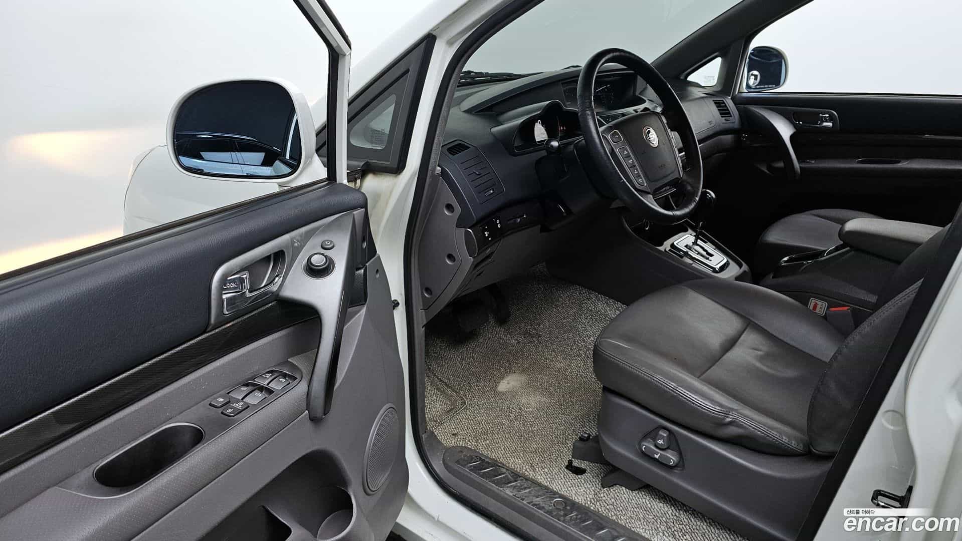 KORANDO KG_Mobility_Ssangyong 2013.1-OPTION-015