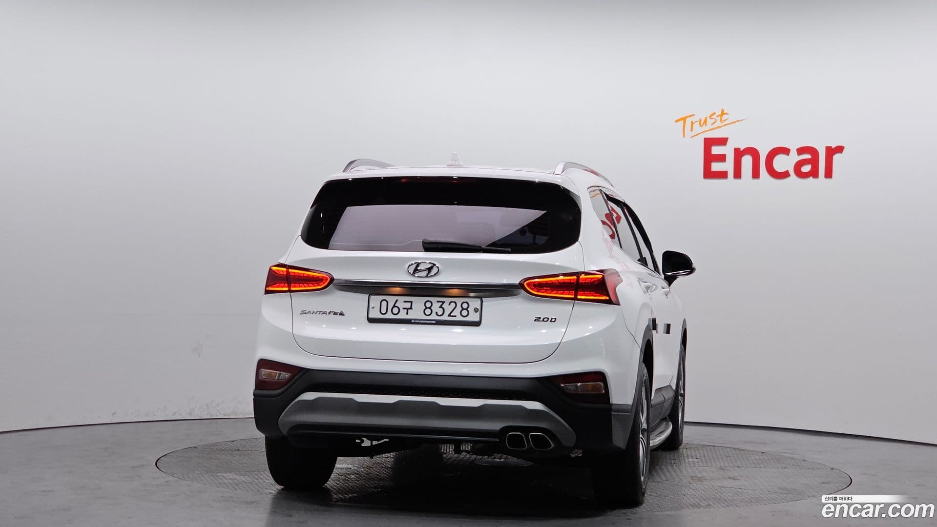 Main__Slider__Photo:Santafe Hyundai 2019.2-3