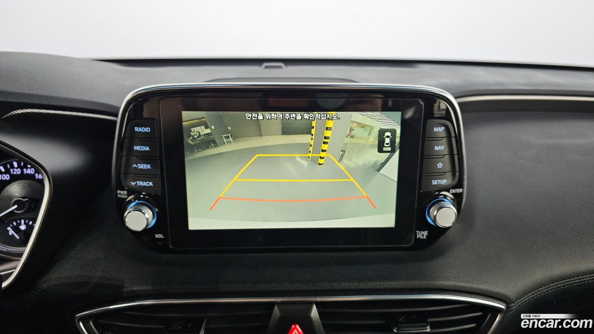 Main__Slider__Photo:Santafe Hyundai 2019.2-12