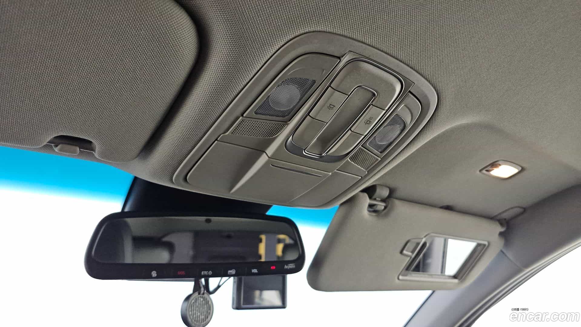 Santafe Hyundai 2019.2-OPTION-021