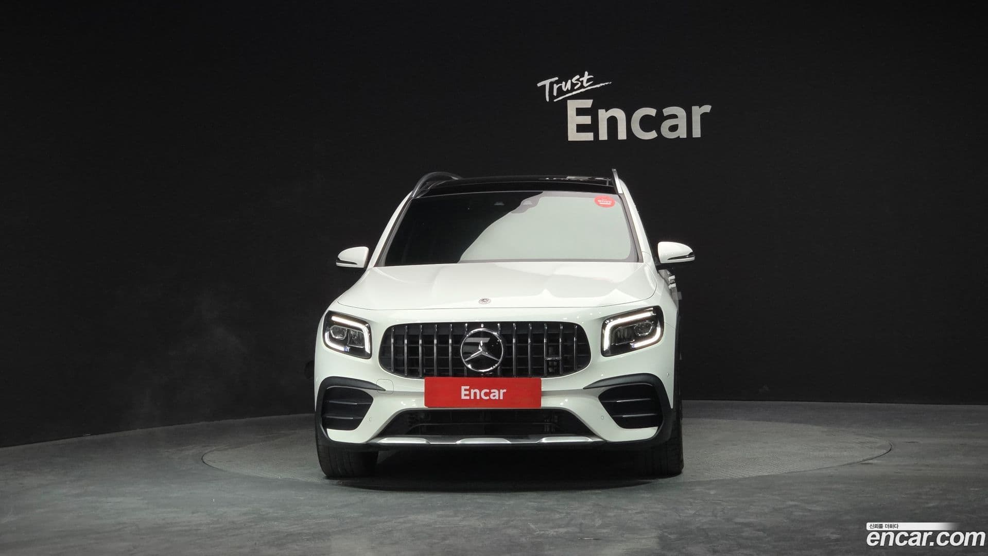 Main__Slider__Photo:GLB-Class Mercedes-Benz 2022.9-2