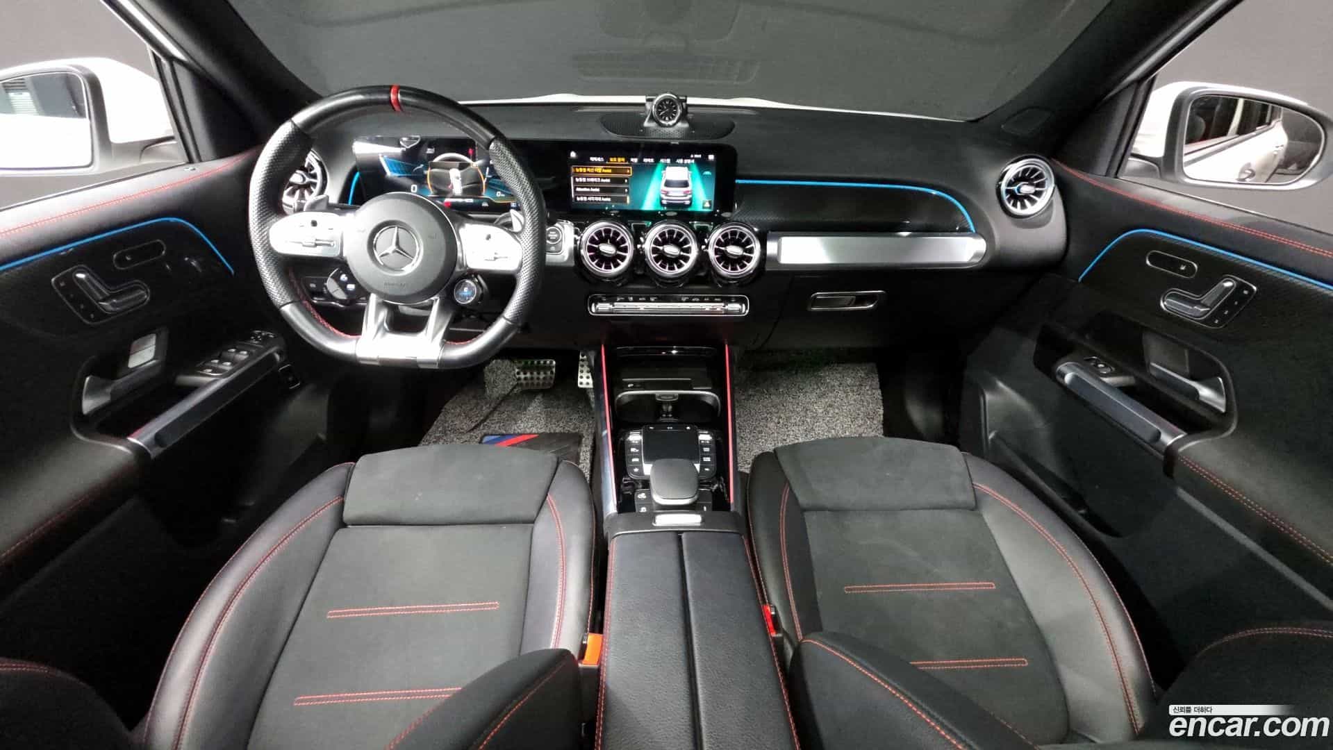 GLB-Class Mercedes-Benz 2022.9-INNER-007