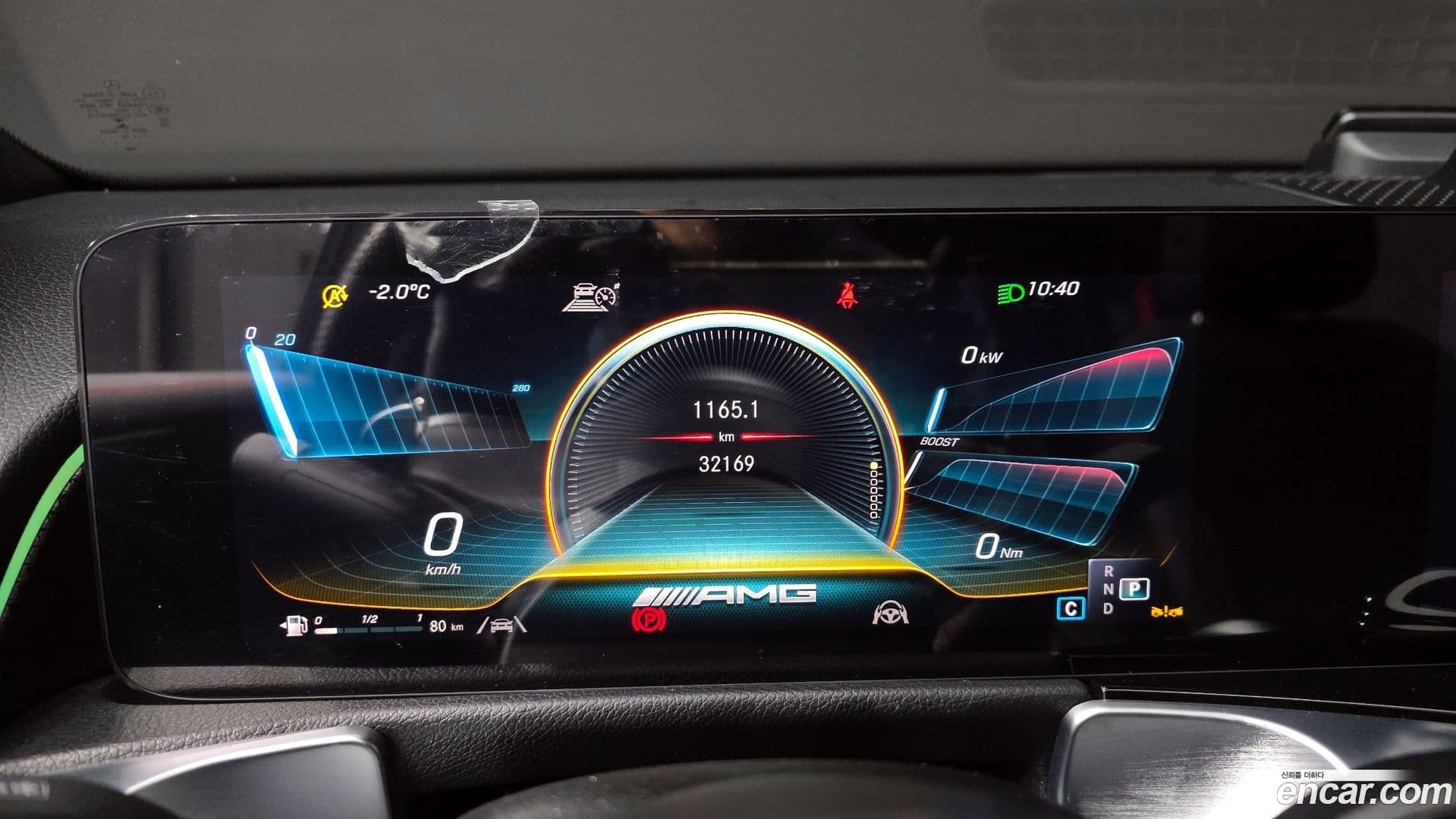 Main__Slider__Photo:GLB-Class Mercedes-Benz 2022.9-7