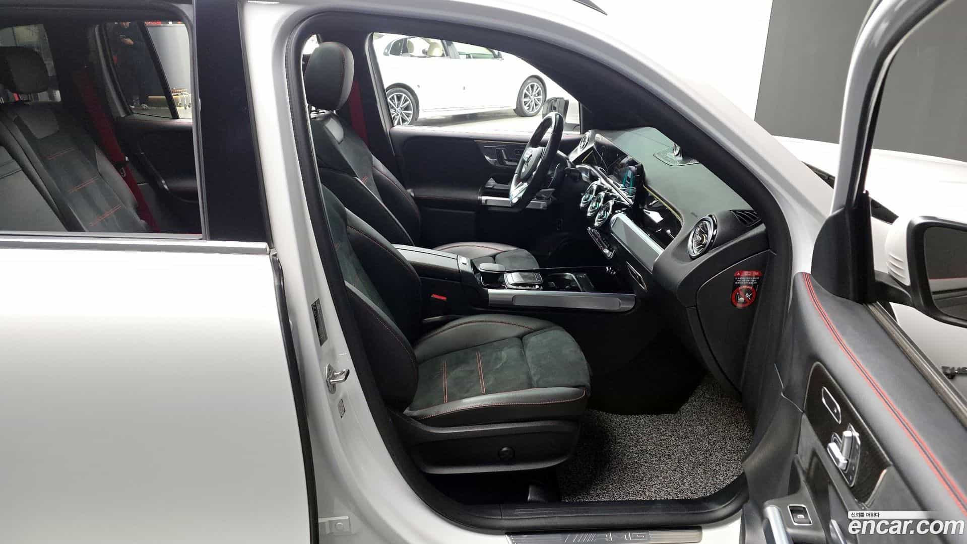 GLB-Class Mercedes-Benz 2022.9-OPTION-015