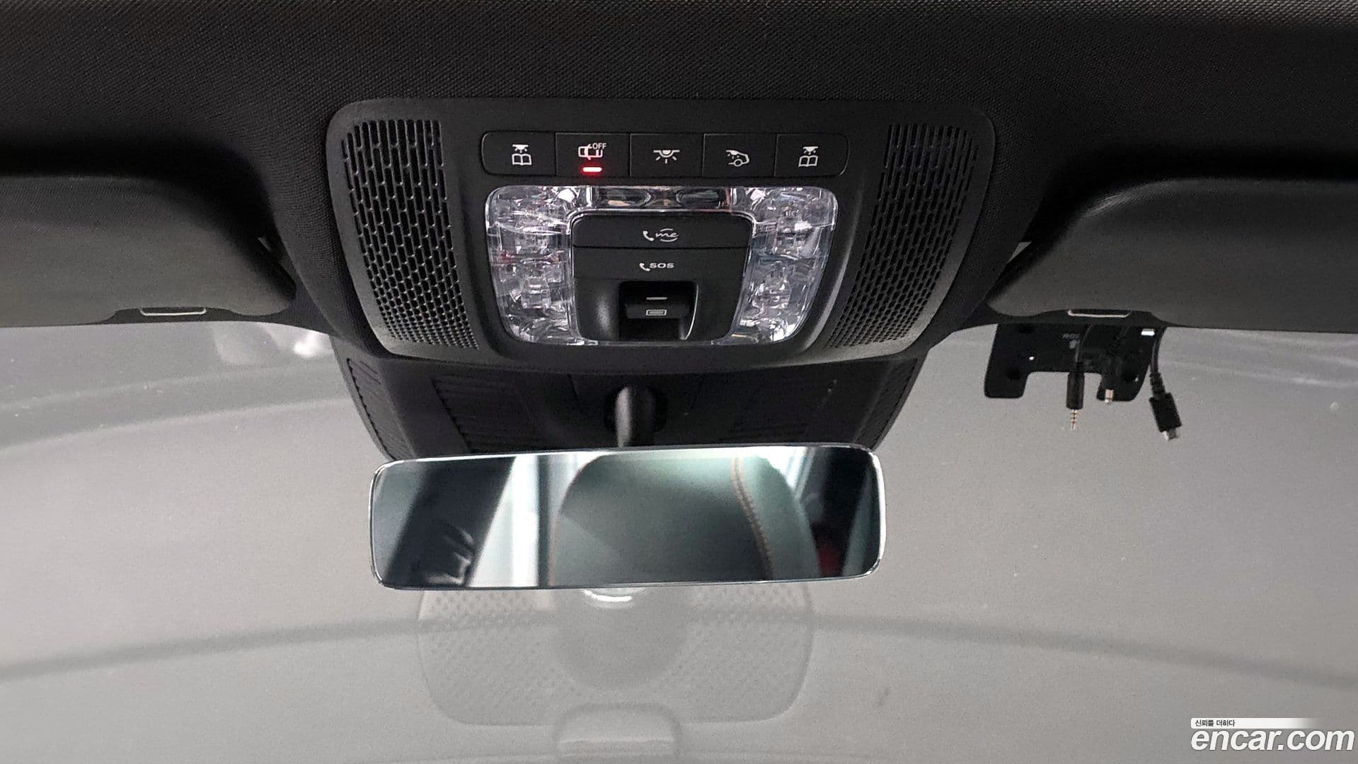 Main__Slider__Photo:GLB-Class Mercedes-Benz 2022.9-17