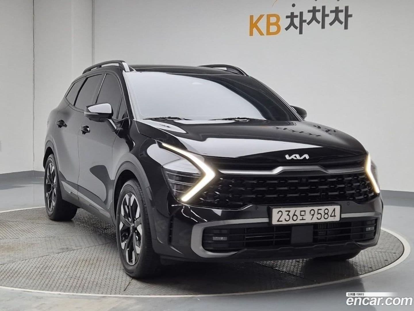 Main__Slider__Photo:Sportage Kia 2022.1-3