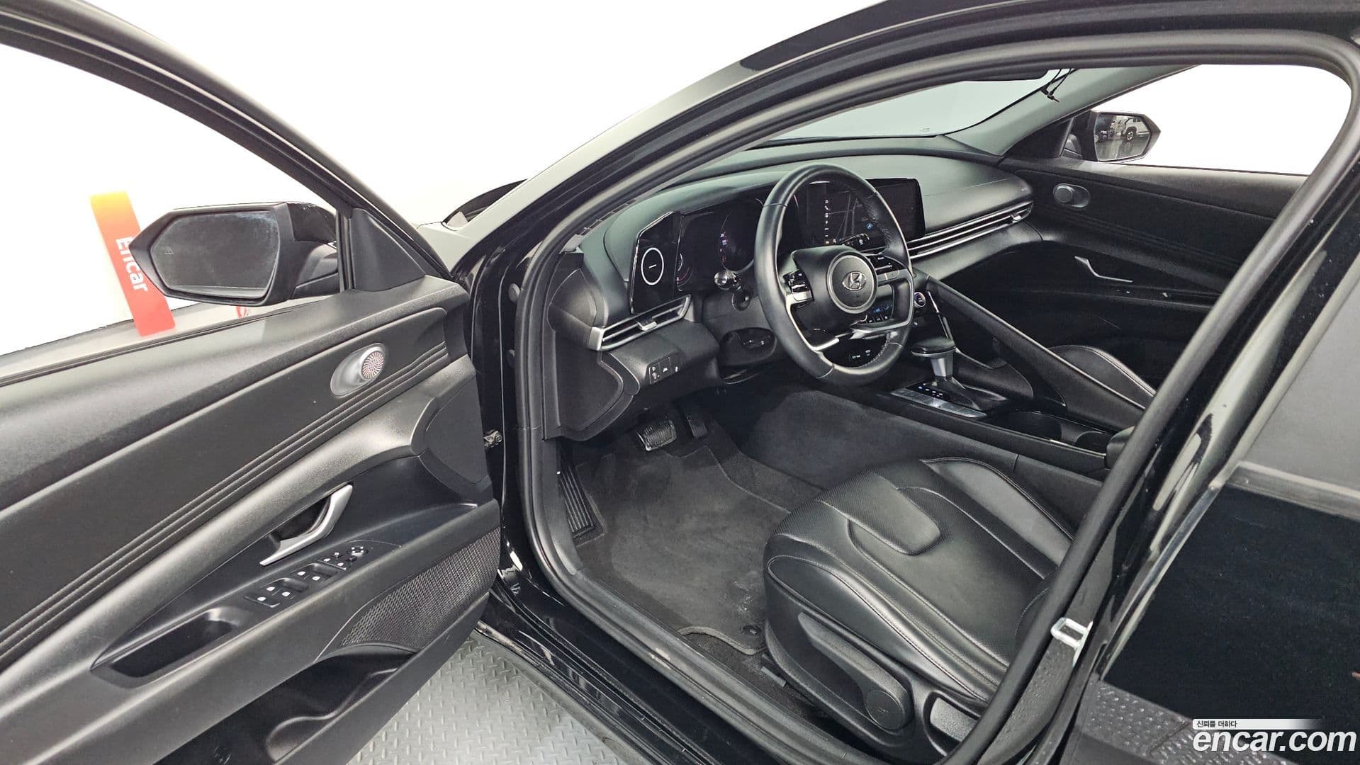 Main__Slider__Photo:AVANTE Hyundai 2021.9-9