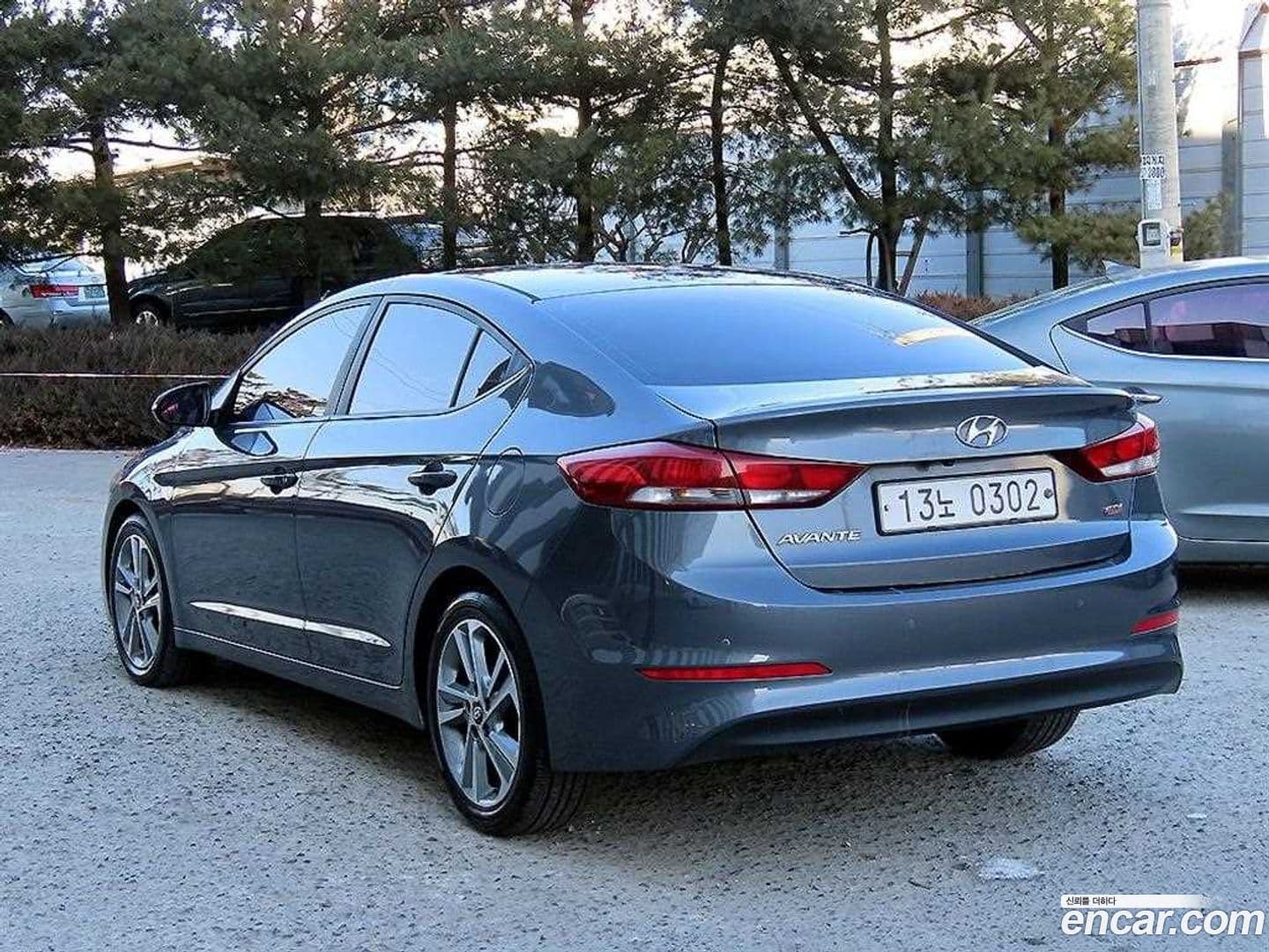 Main__Slider__Photo:AVANTE Hyundai 2016.10-2