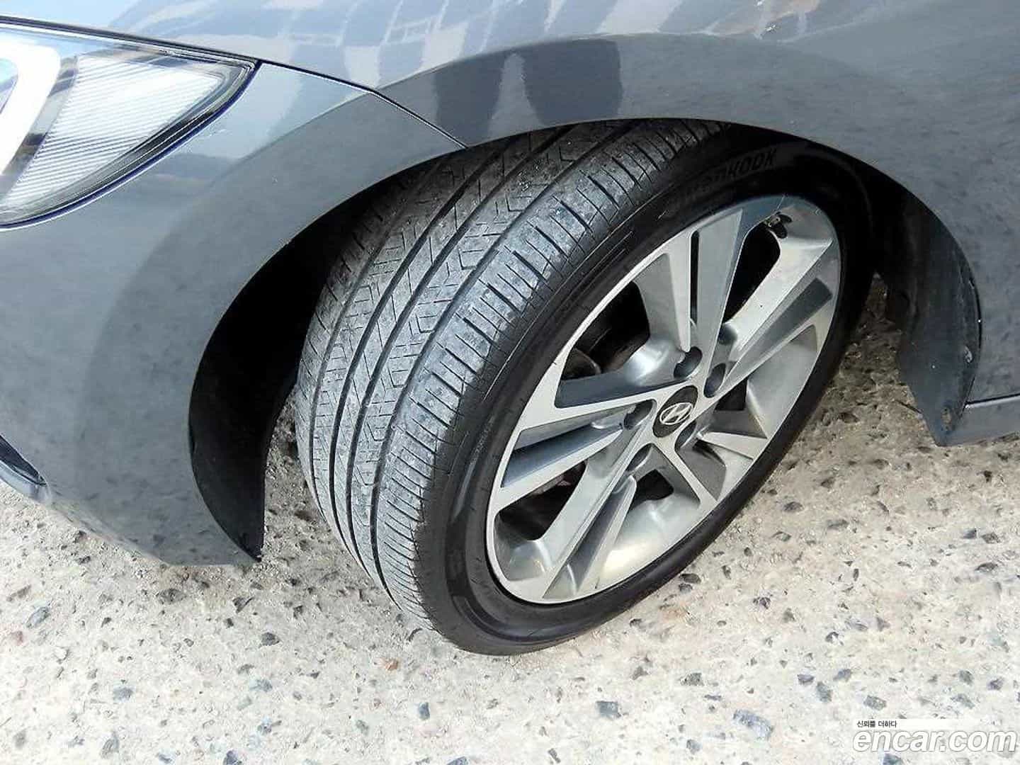 AVANTE Hyundai 2016.10-OPTION-020