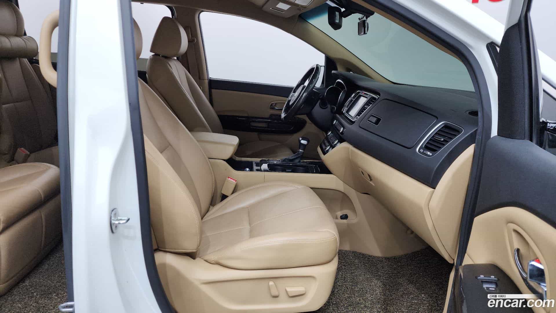 Canival Kia 2016.6-OPTION-015